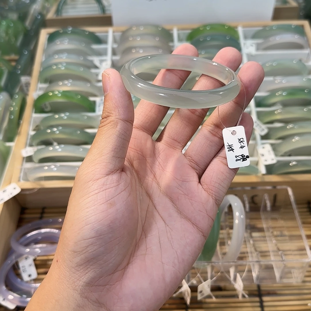 玛瑙/玉髓未镶嵌手镯圈口58.4