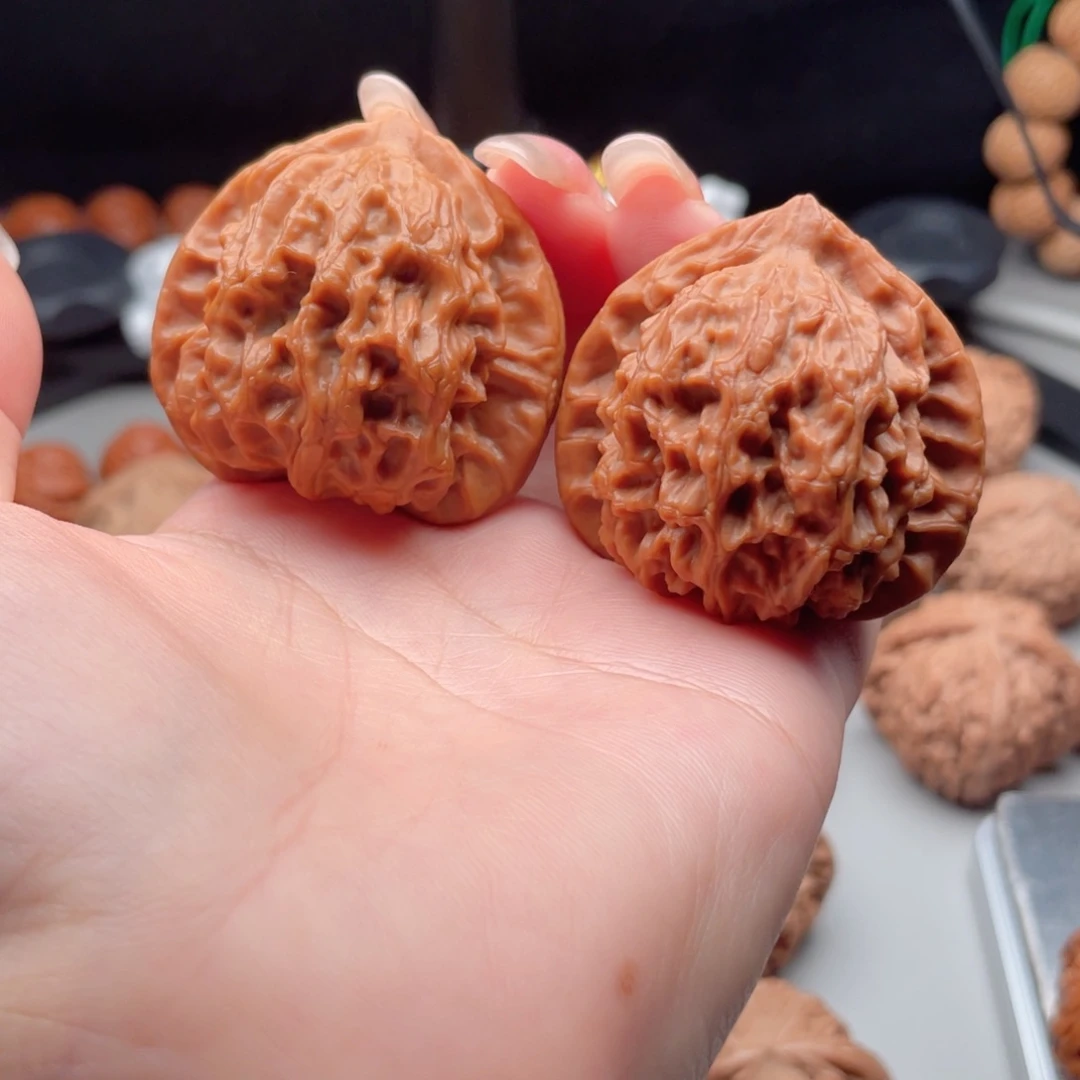 她***克文玩核桃梨木台43