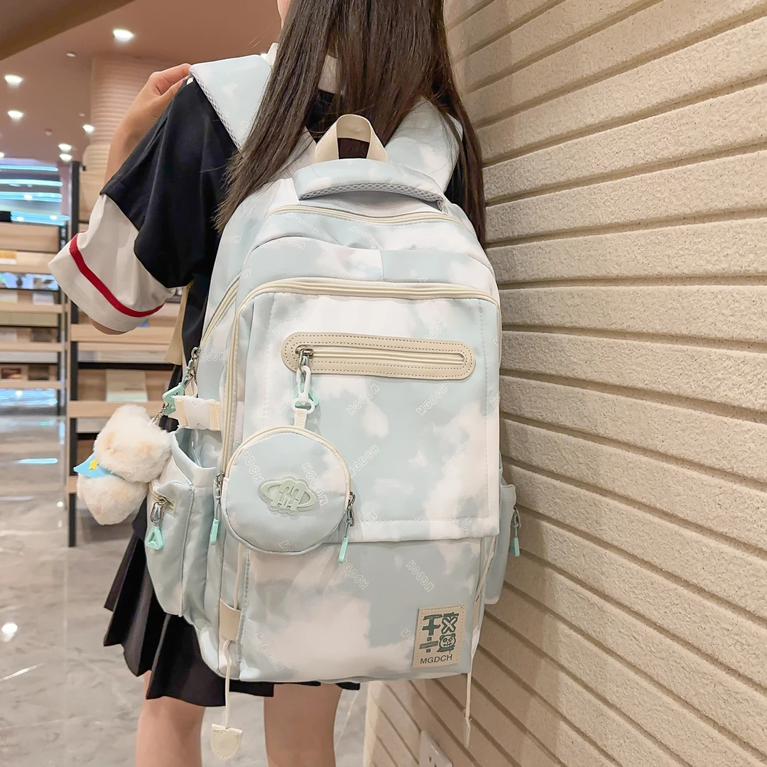 书包女大学生高颜值大容量双肩包2025新款初中生高中生背包旅行包