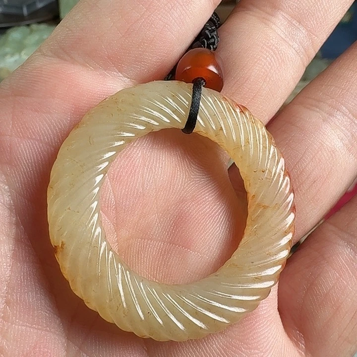 和田玉（糖玉）未镶嵌挂件