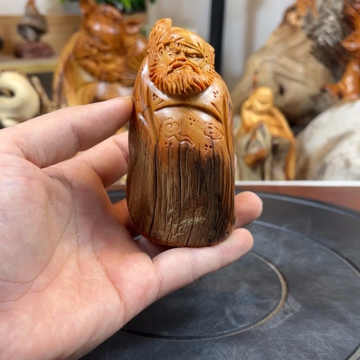 柏木（崖柏）cbbbhhhjj