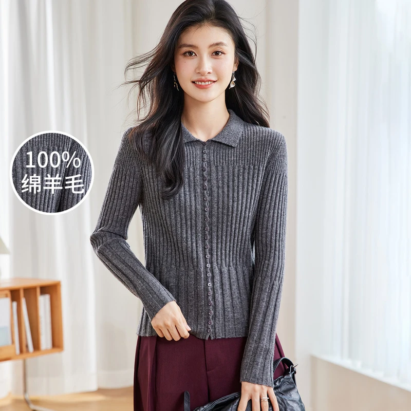 金菊【100%绵羊毛】2025秋冬新款翻领多扣坑条简约女式羊毛衫