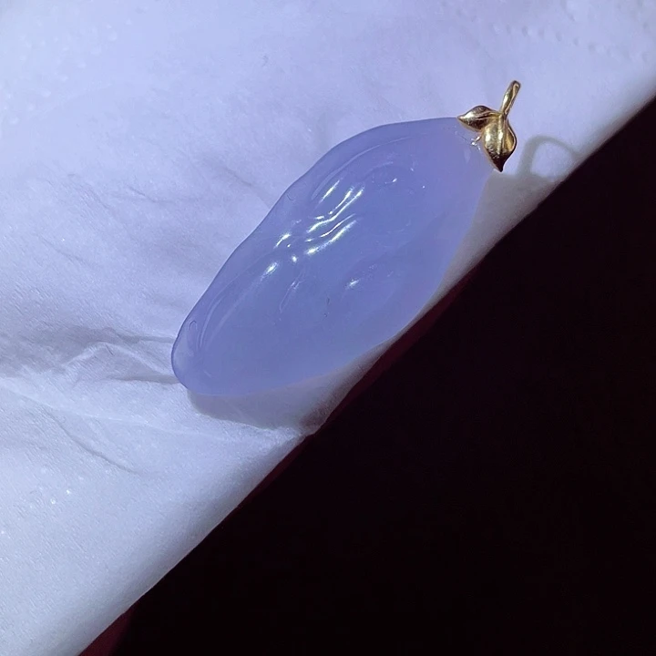 翡翠18K金镶嵌颈饰翡翠