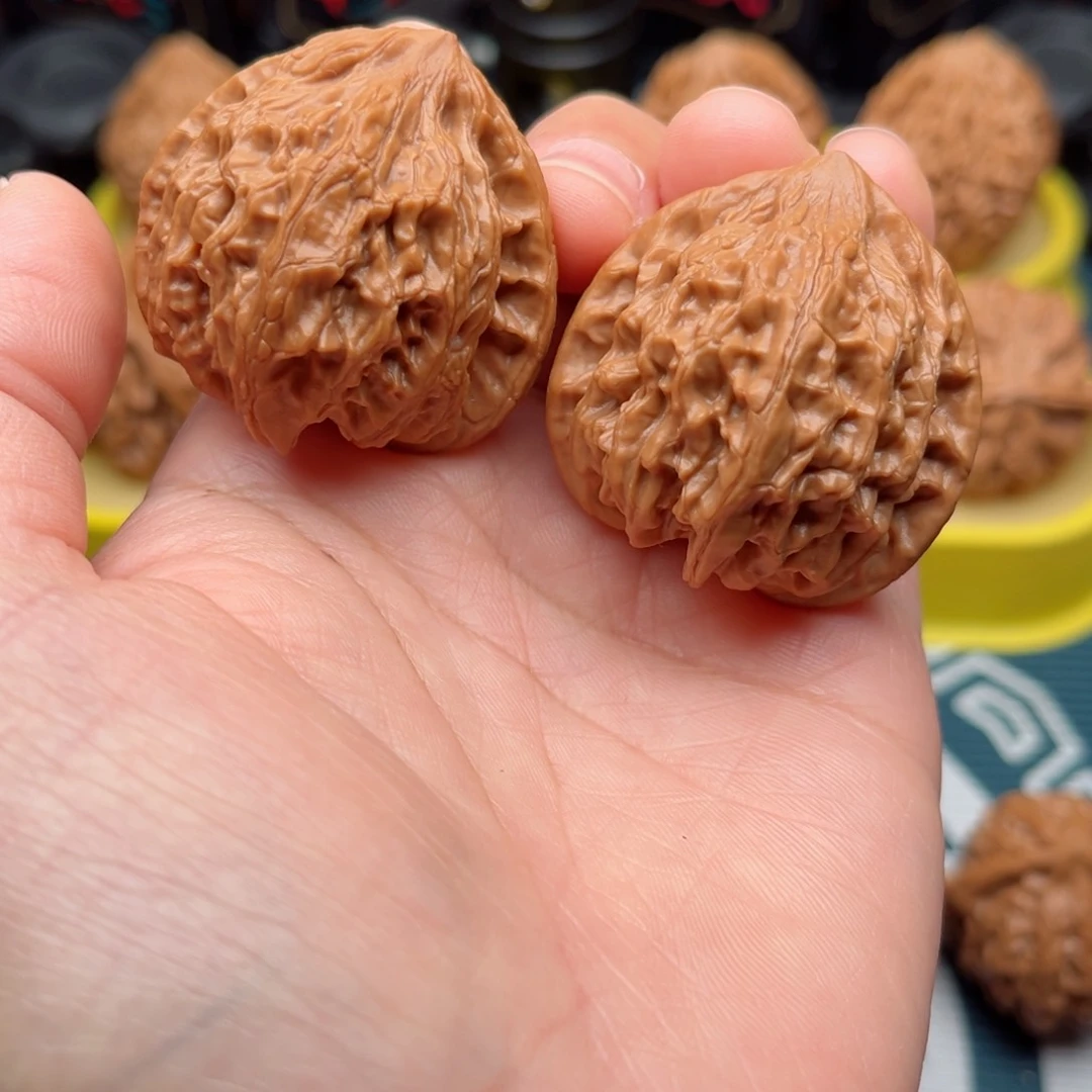 【闪购商品】桃木文玩核桃手把件38血灯笼