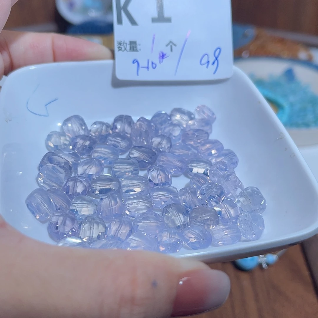 水晶珠宝半成品未镶嵌K1。