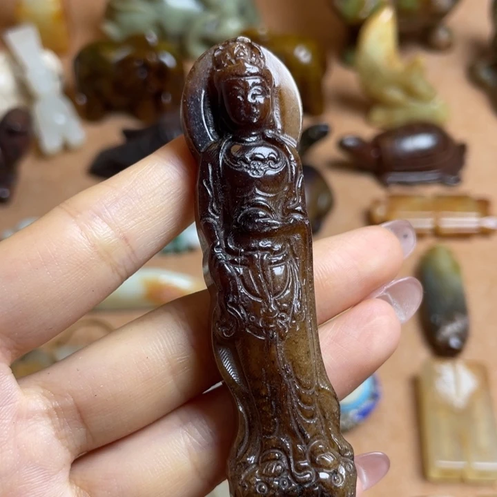 蛇纹石玉未镶嵌颈饰