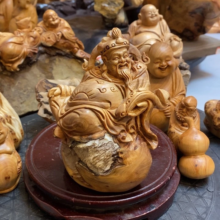 柏木工艺品摆件制作