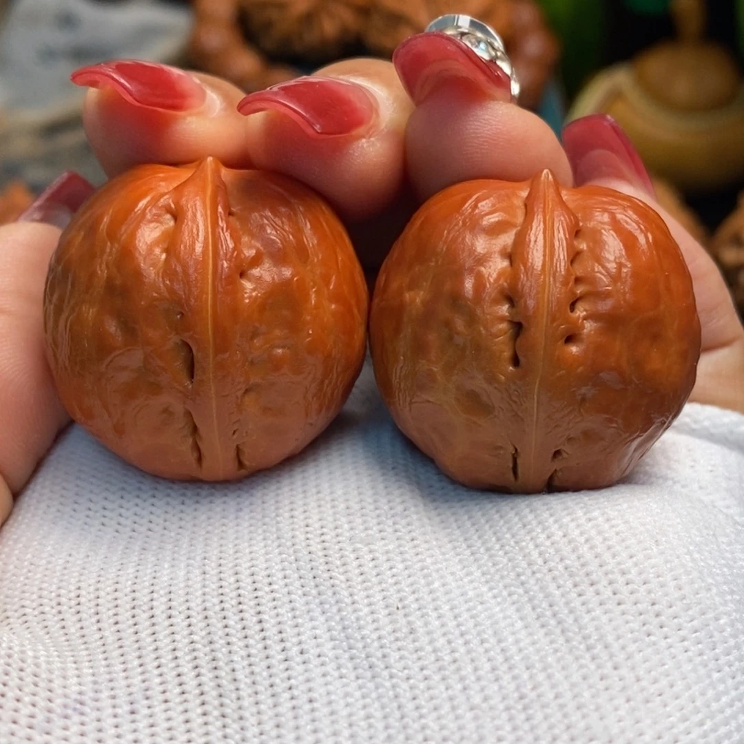 文玩核桃把件龙胆元宝