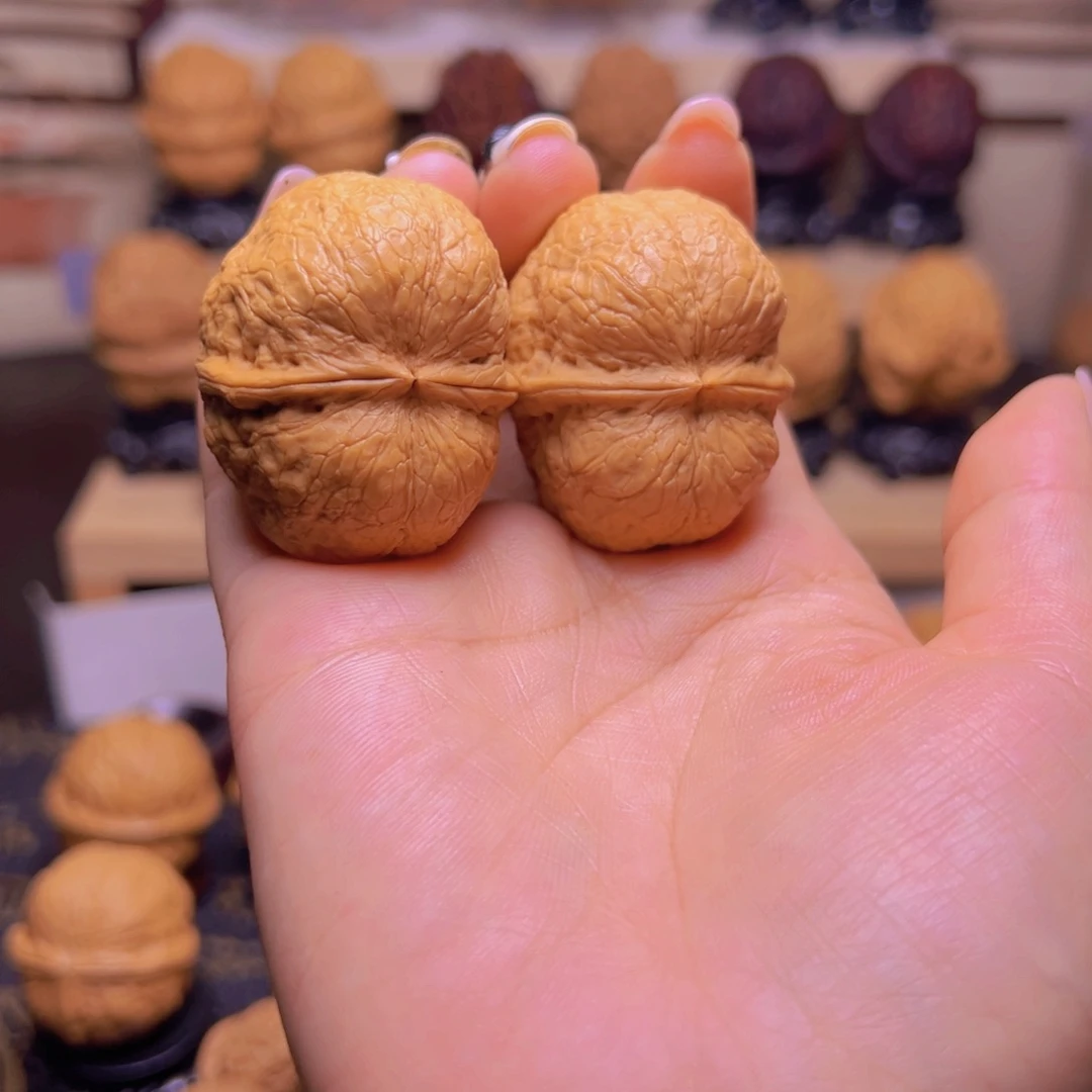 文玩核桃把件峭壁元宝H22