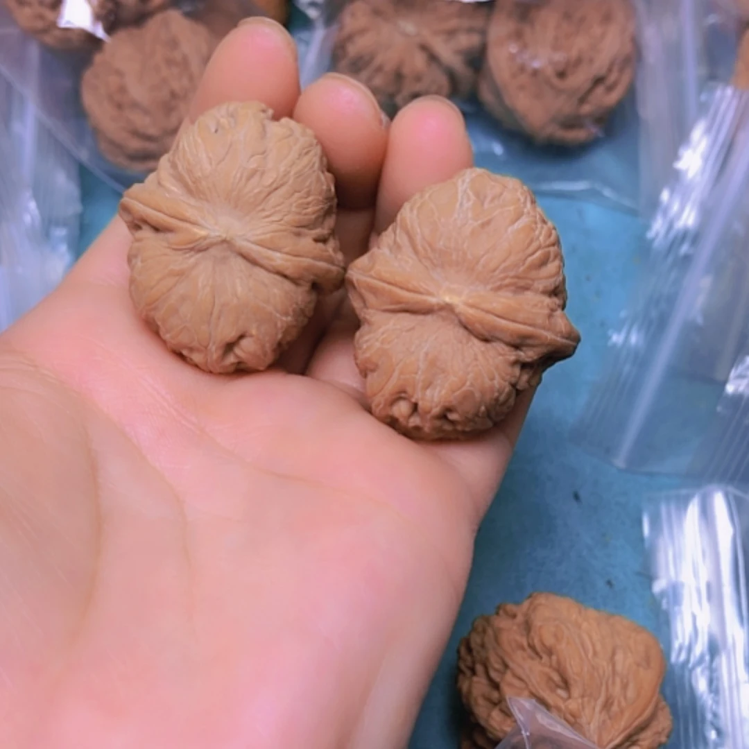 【闪购商品】吊坠核桃36元宝有黄出油