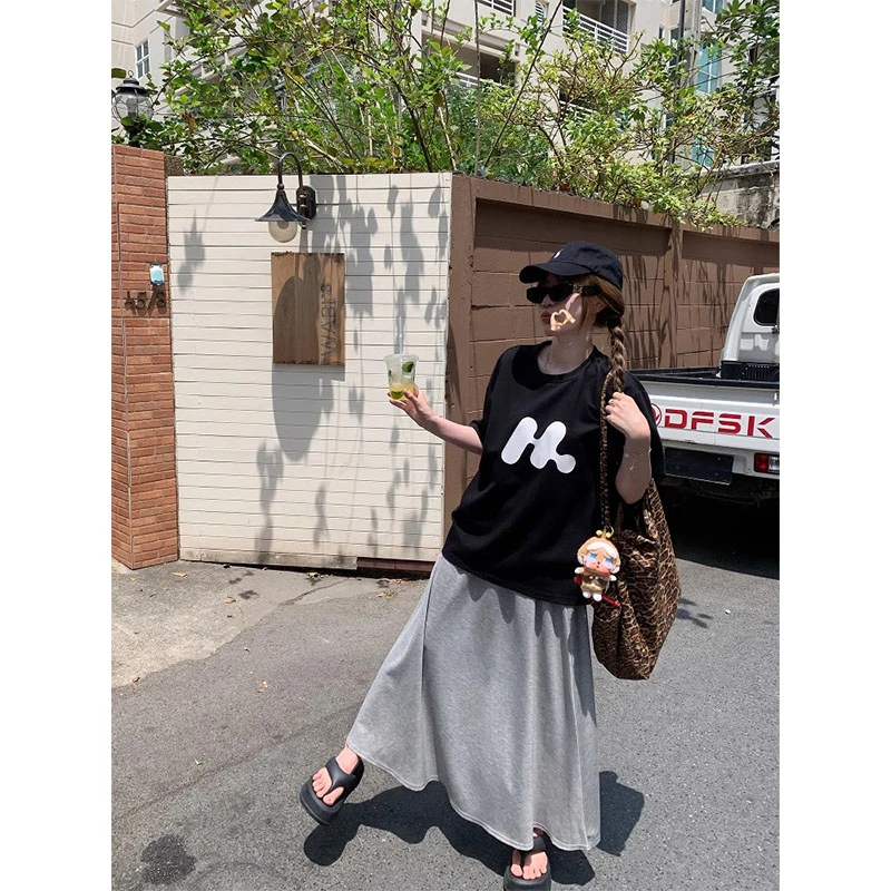 夏季新款修身显瘦小众设计感印花T恤短袖上衣气质高级感半身裙女