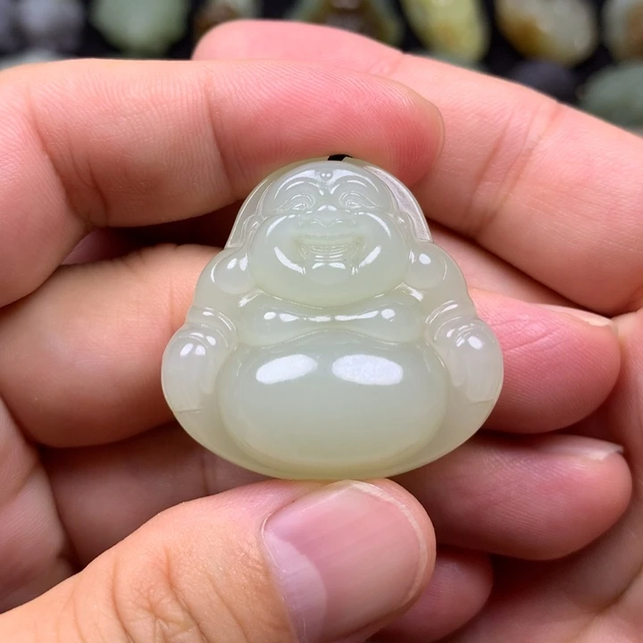 梧***树颈饰未镶嵌和田玉