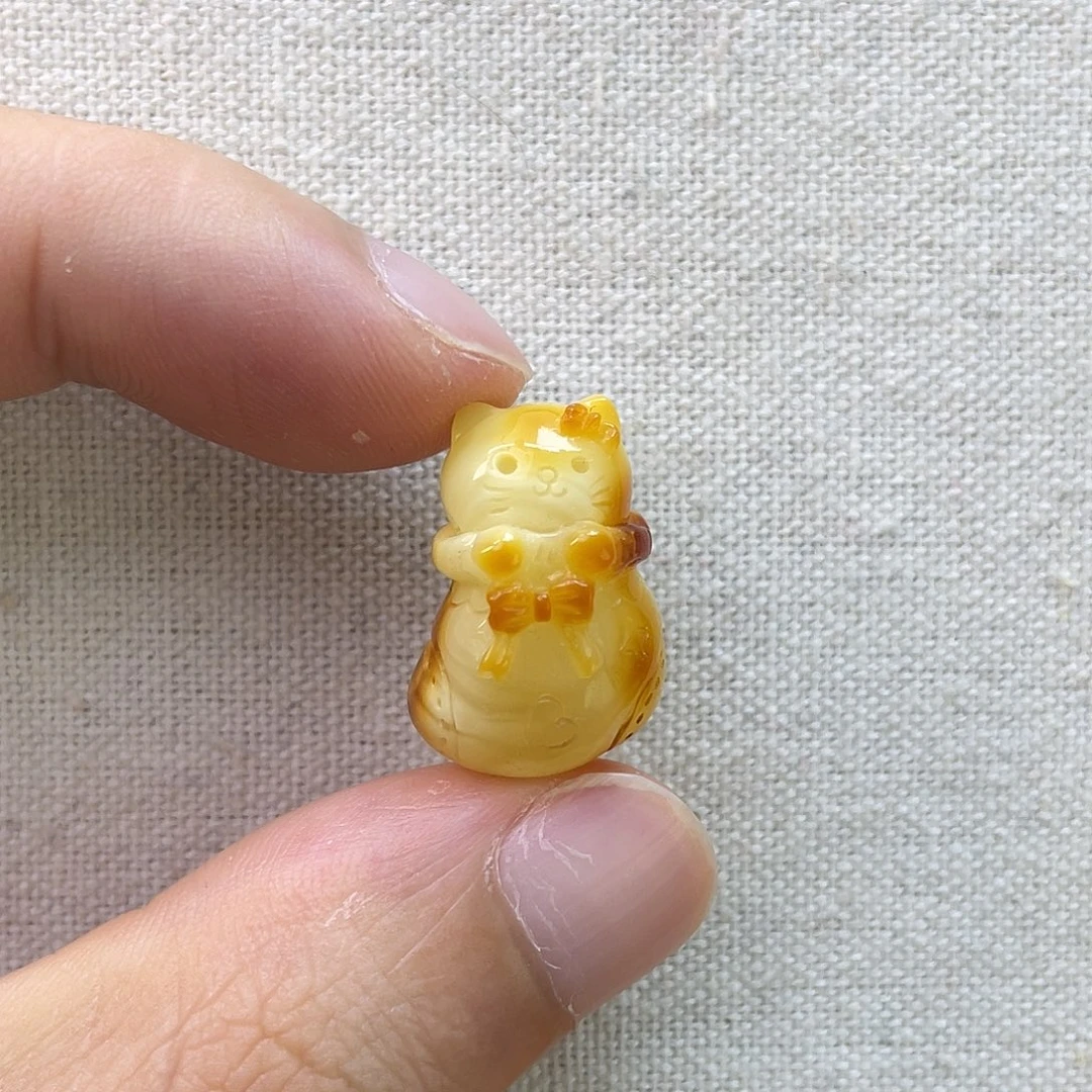 琥珀未镶嵌珠宝奇石圣诞猫咪
