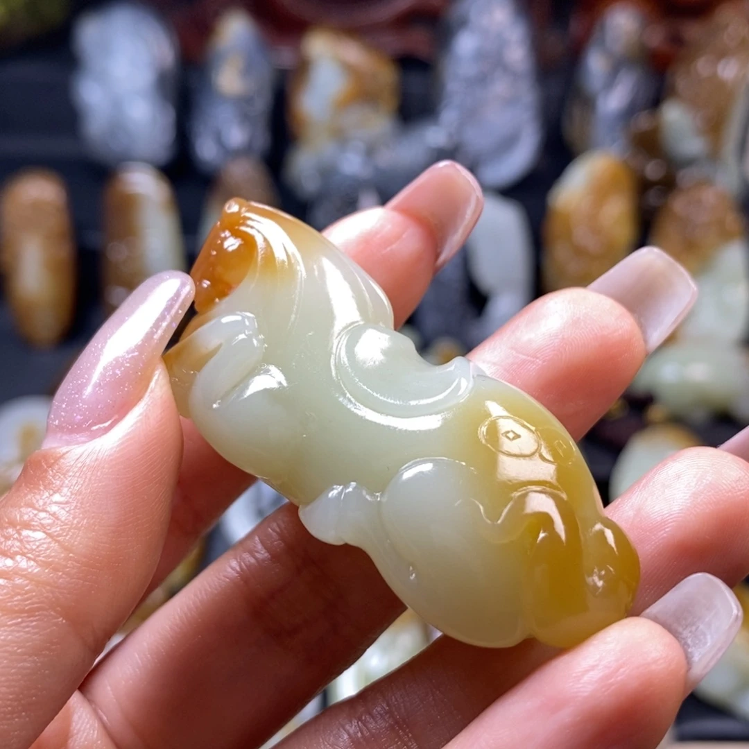 和田玉未镶嵌挂件