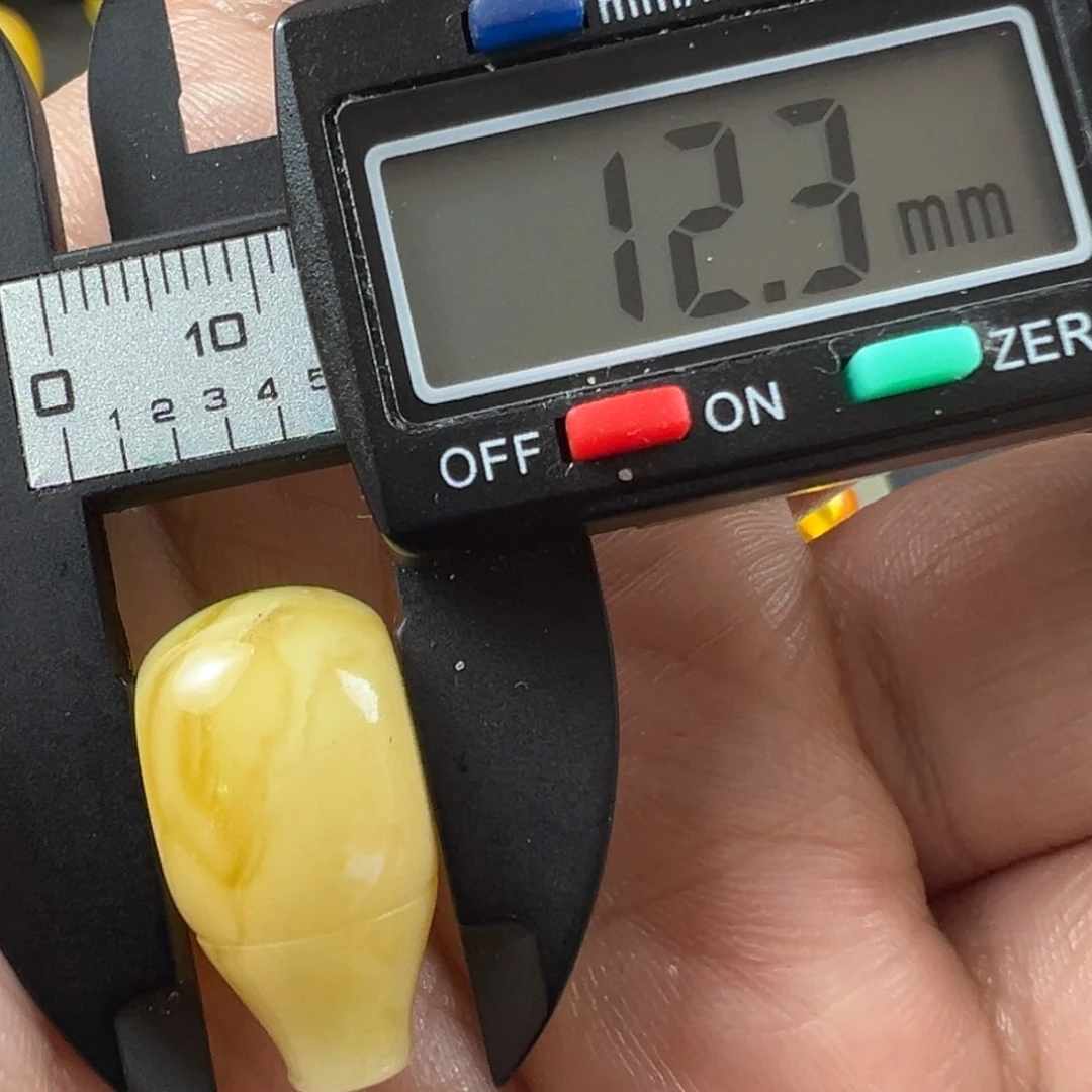 蜜蜡裸石未镶嵌阿**一20 杂