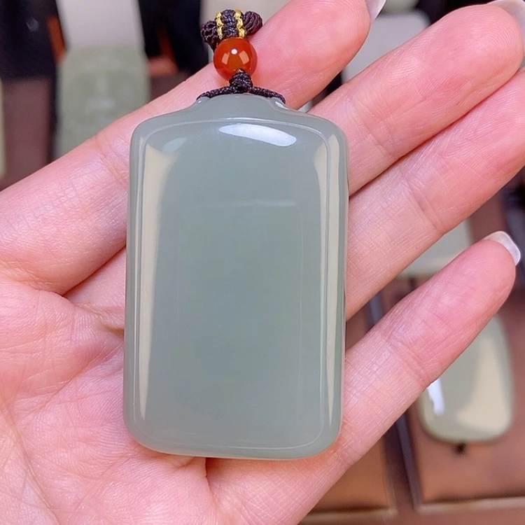 【闪购商品】颈饰未镶嵌和田玉