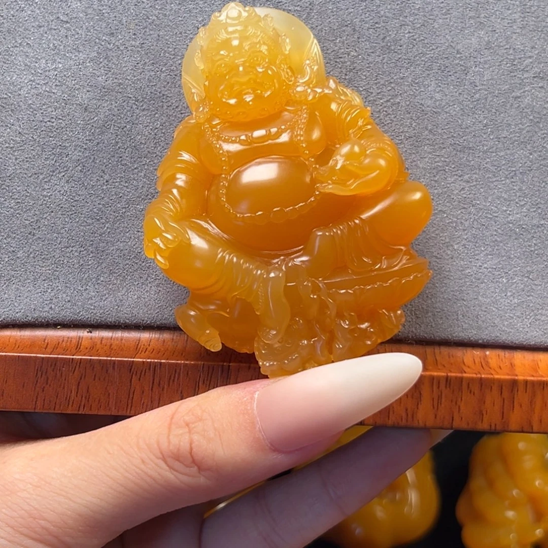 純***們未镶嵌吊坠石英质玉（缅黄）