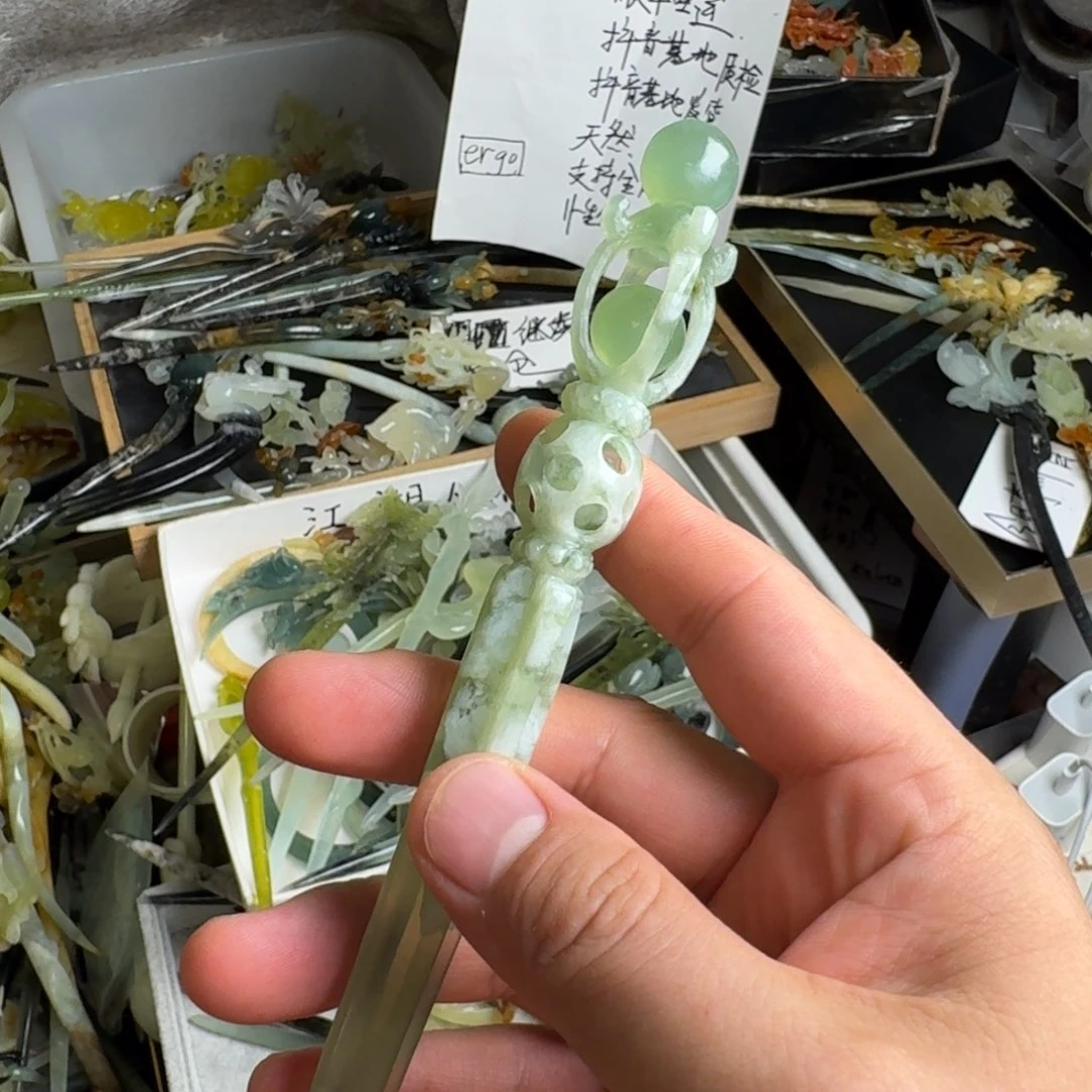 蛇纹石玉未镶嵌发饰