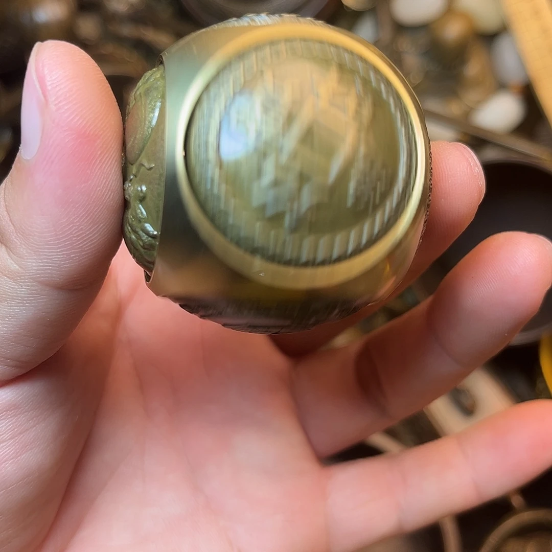 精美铜器工艺品等