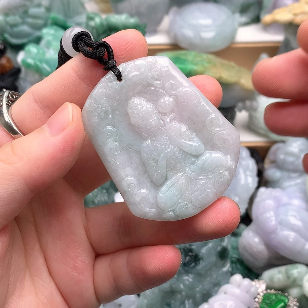 吊坠(不含链)未镶嵌翡翠