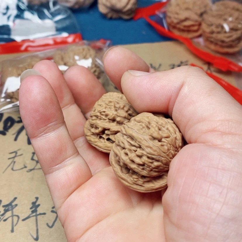 【闪购商品】文玩核桃吊坠彩**士1:1.1.1.1