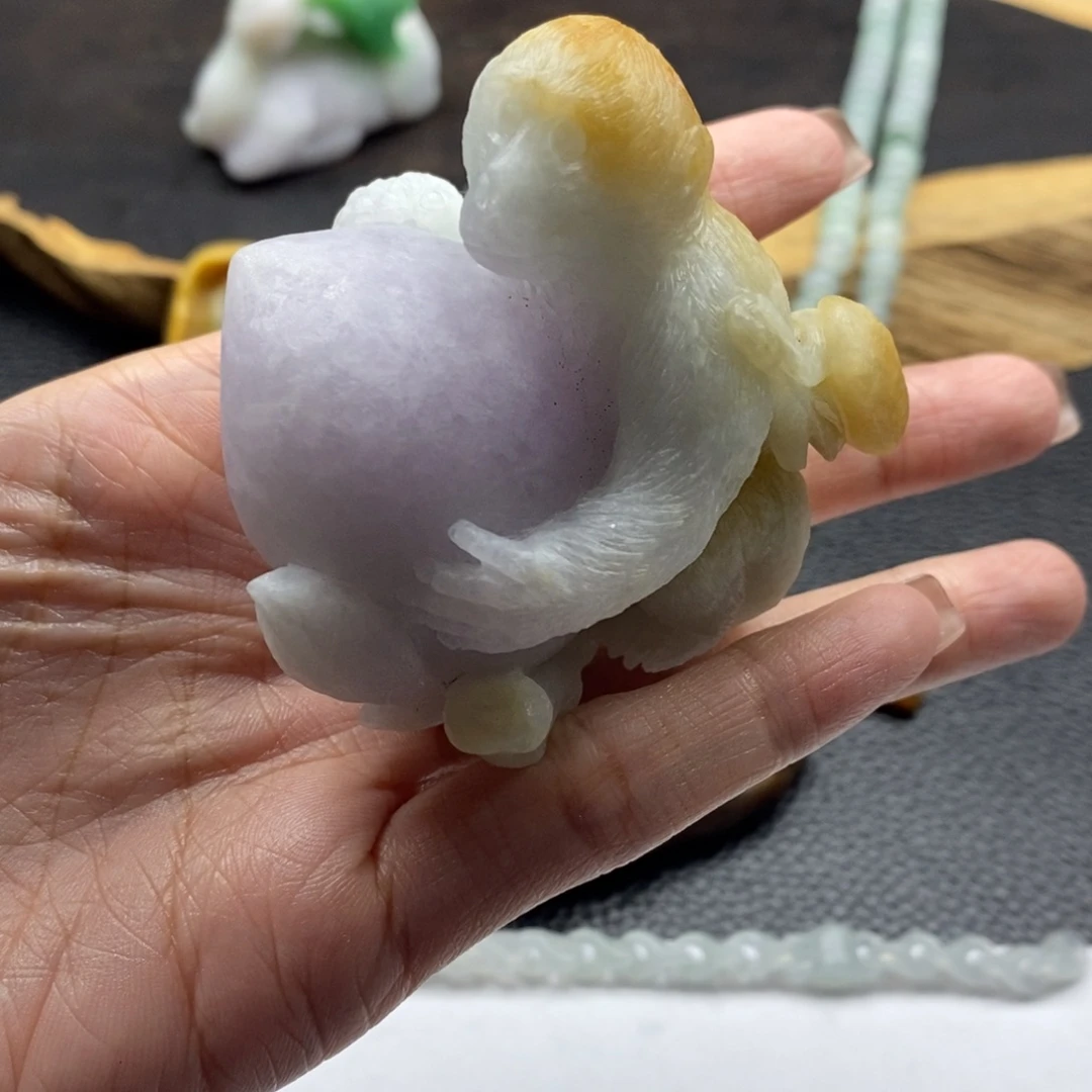 G***e定制翡翠未镶嵌猴