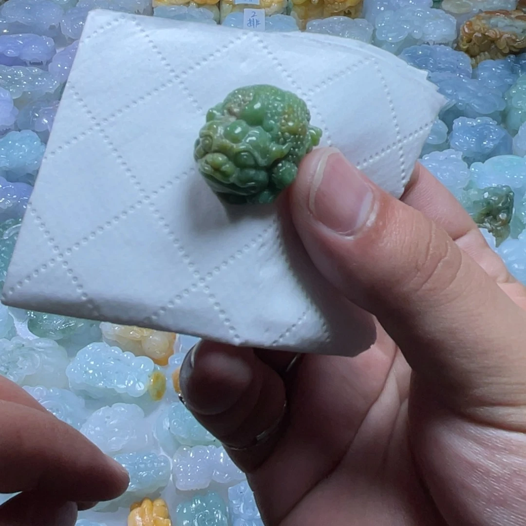 翡翠未镶嵌颈饰天然