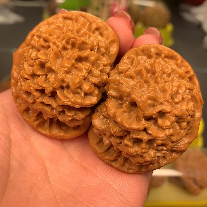 文玩核桃吊坠飞**云51官帽