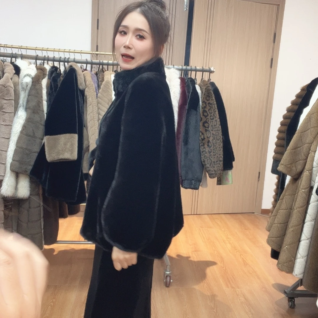 126号皮毛一体外套