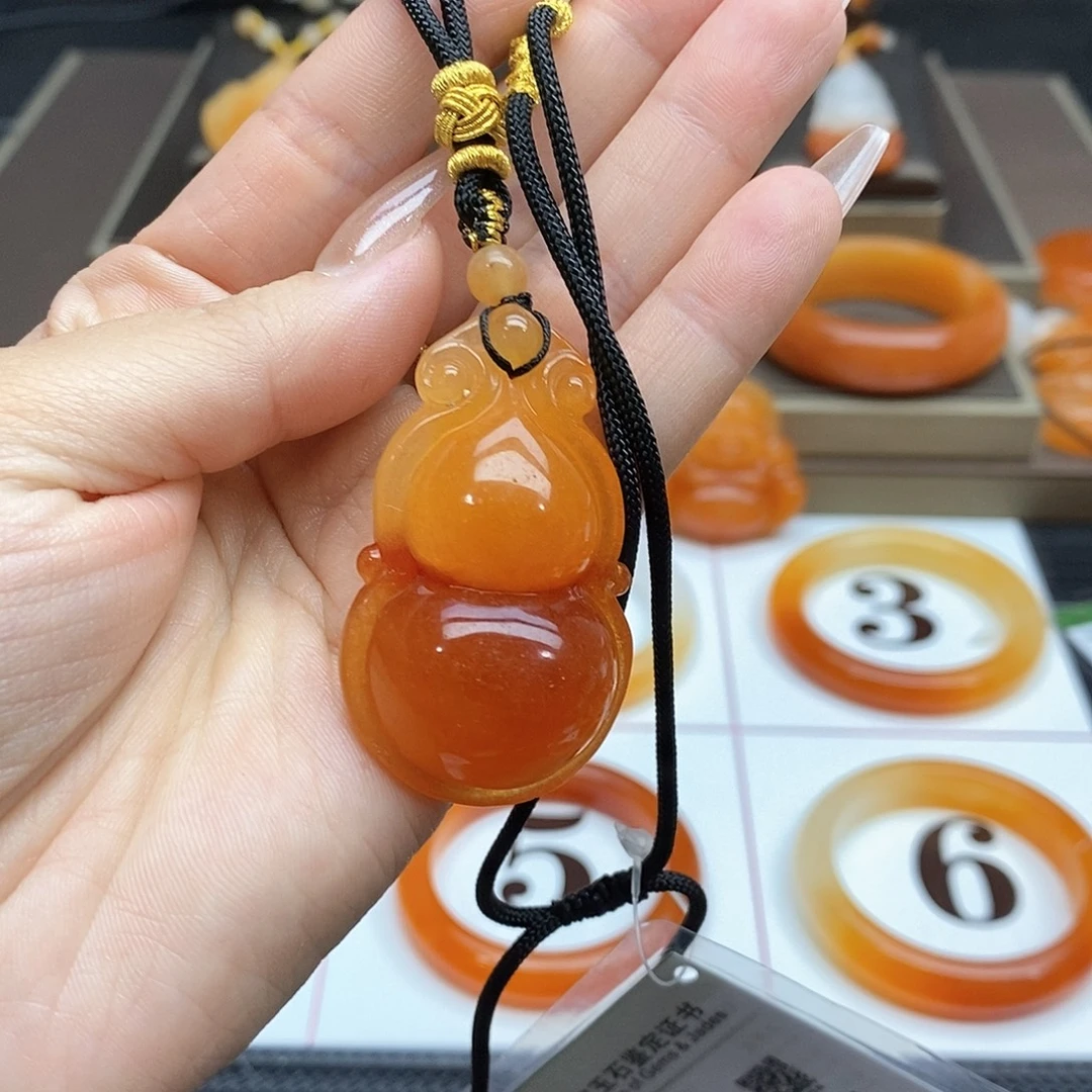 石英质玉（黄龙玉）未镶嵌吊坠