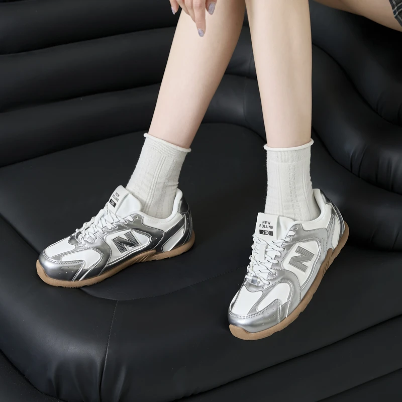 秋冬加厚情侣德训鞋轻便百搭透气增高男鞋秋款高颜值校园鞋子