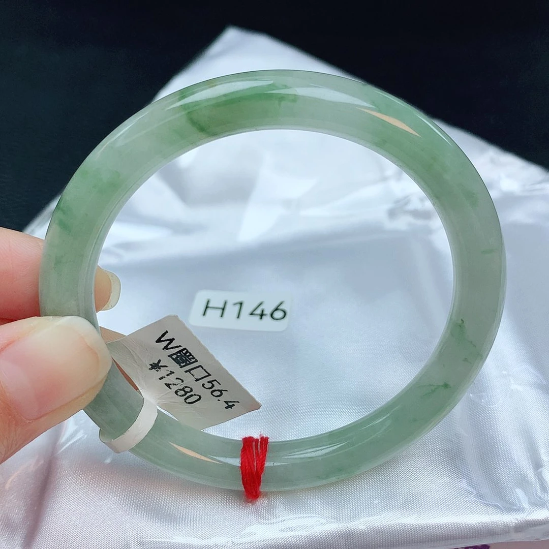 翡翠手镯未镶嵌缅甸天然A货翡翠手镯