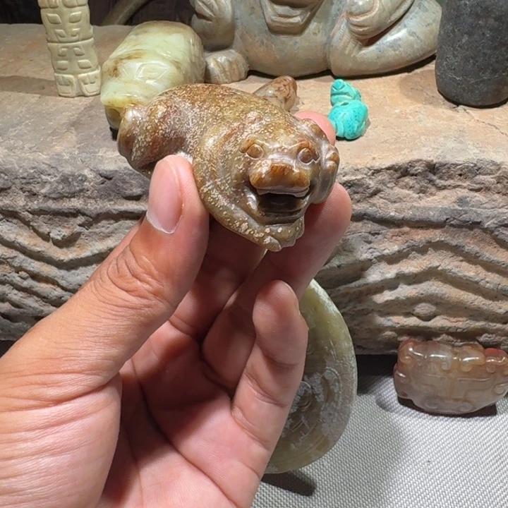 洗***心和田玉（糖玉）未镶嵌挂件