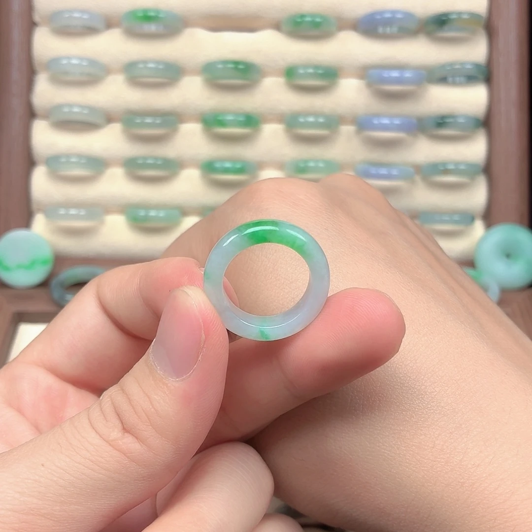 翡翠戒指未镶嵌圈口13