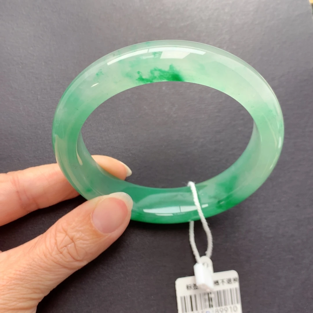 未镶嵌手镯石英质玉