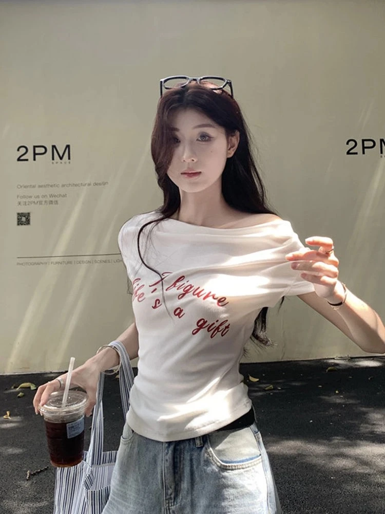 美式复古印花露肩短袖t恤女夏季甜辣妹高腰露脐修身短款白色上衣