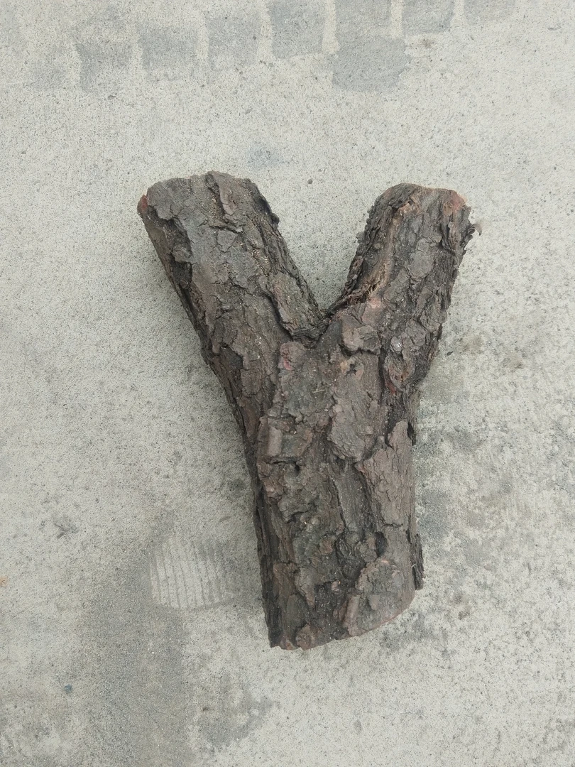 火琉璃弹弓    登山棍