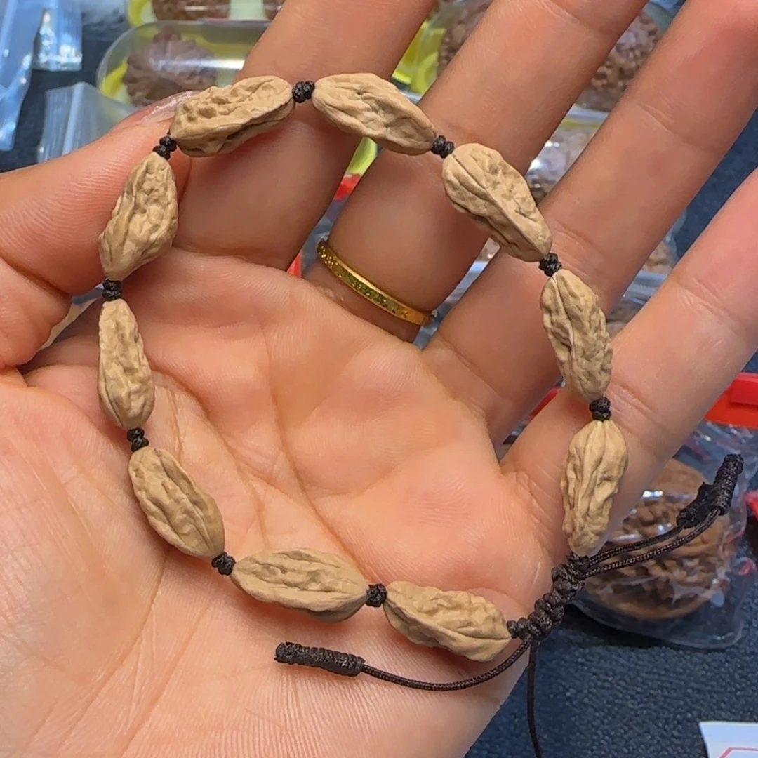 文玩核桃吊坠蛤蟆头异型手串