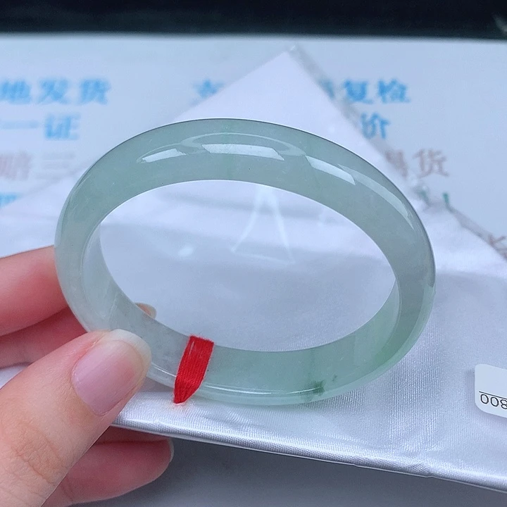 翡翠手镯（贵妃镯）未镶嵌艳天然