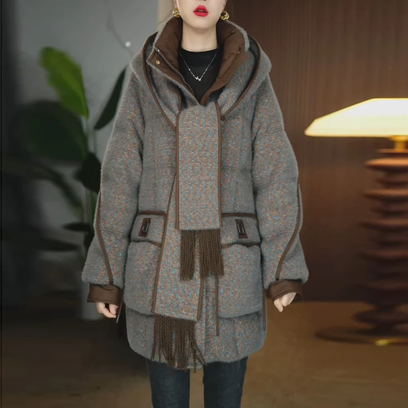 2025冬季新款女时尚设计感连帽加厚保暖白鸭绒外套精致百搭羽绒服