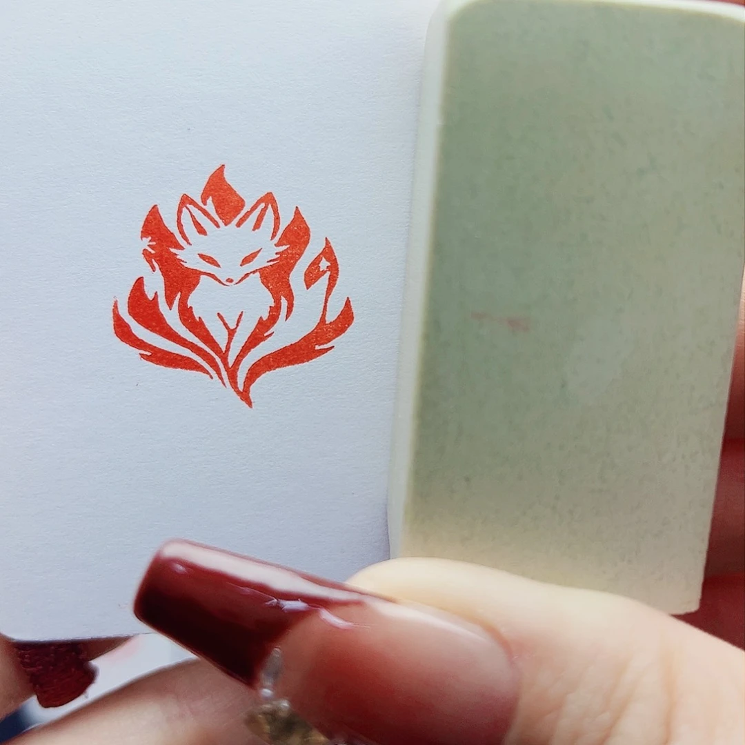 寿山石印石九尾白狐2.5