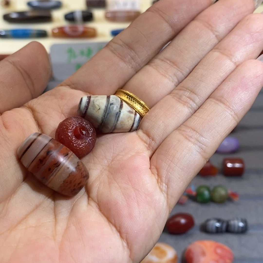 辉***子玛瑙/玉髓颈饰合金
