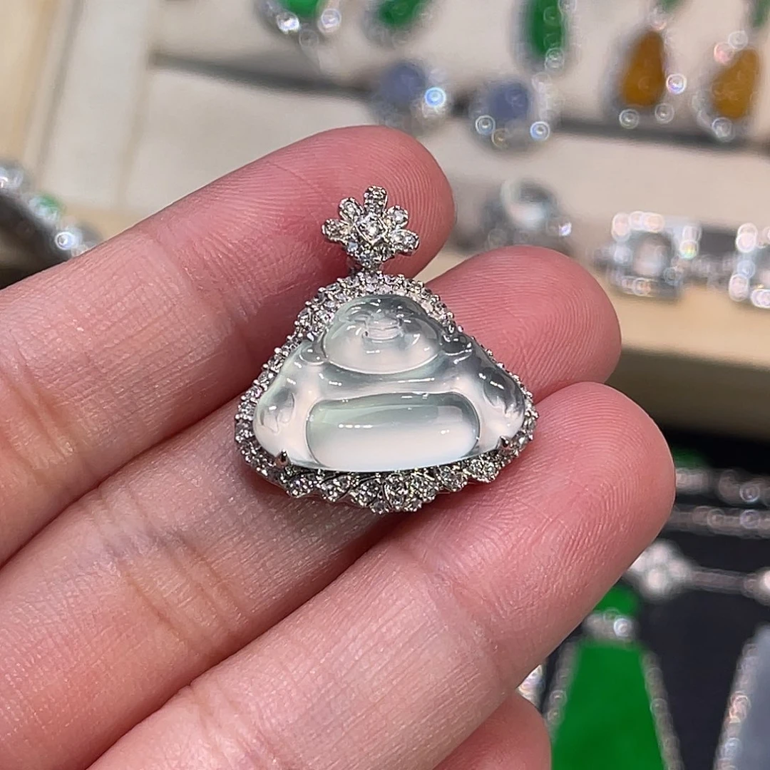 垚***垚翡翠18K金镶嵌颈饰玻璃种佛公