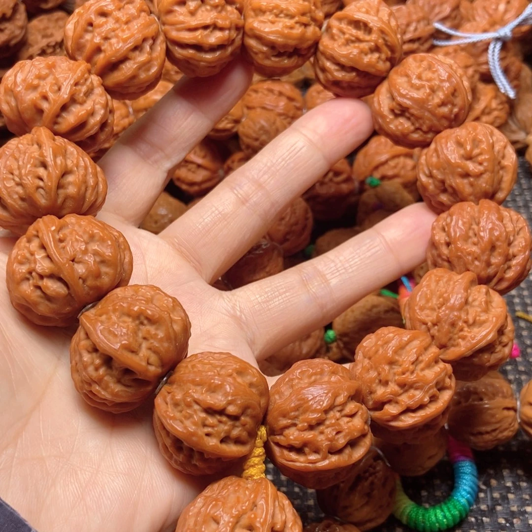 桃核吊坠八棱手串