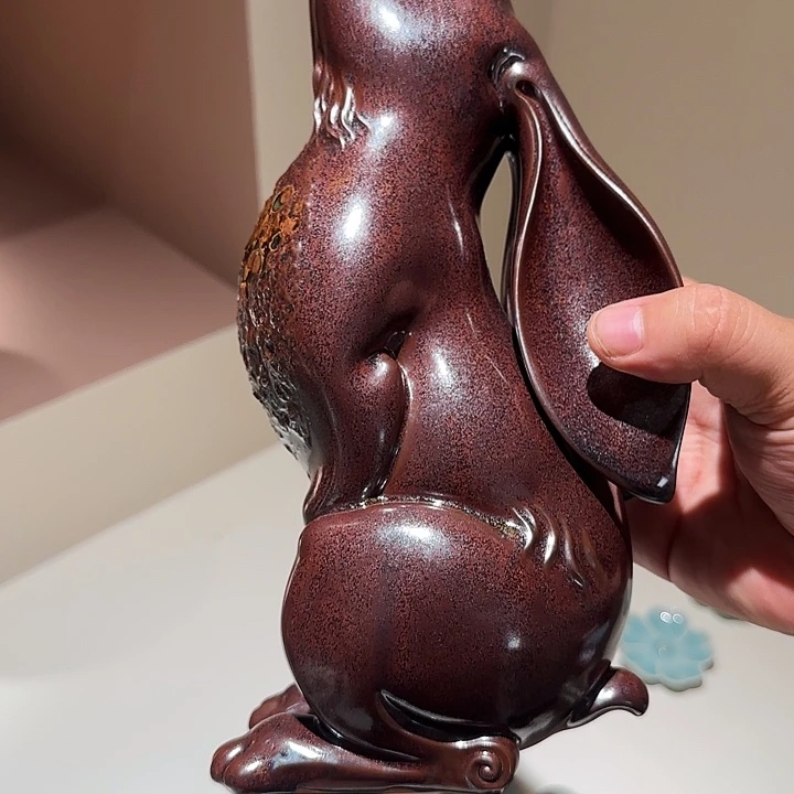 旗***胜龙泉青瓷结晶月兔