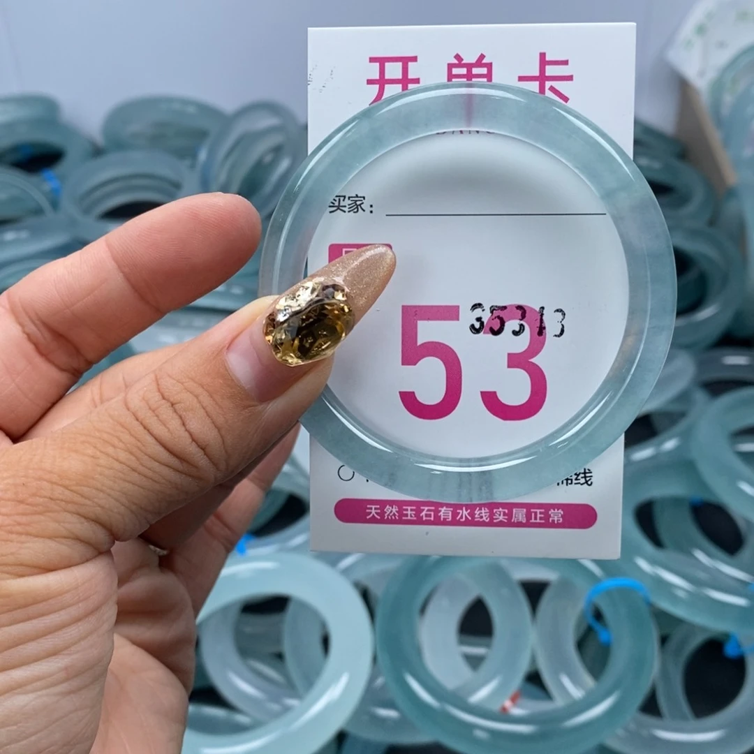 石英岩玉手镯未镶嵌