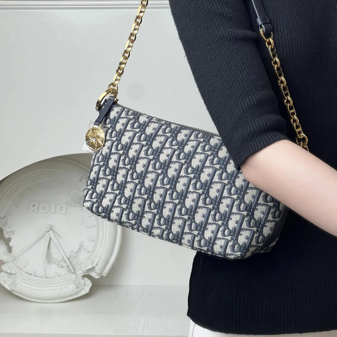 99新 DIOR/迪奥 Dior 新款星星饭盒老花 /甄选