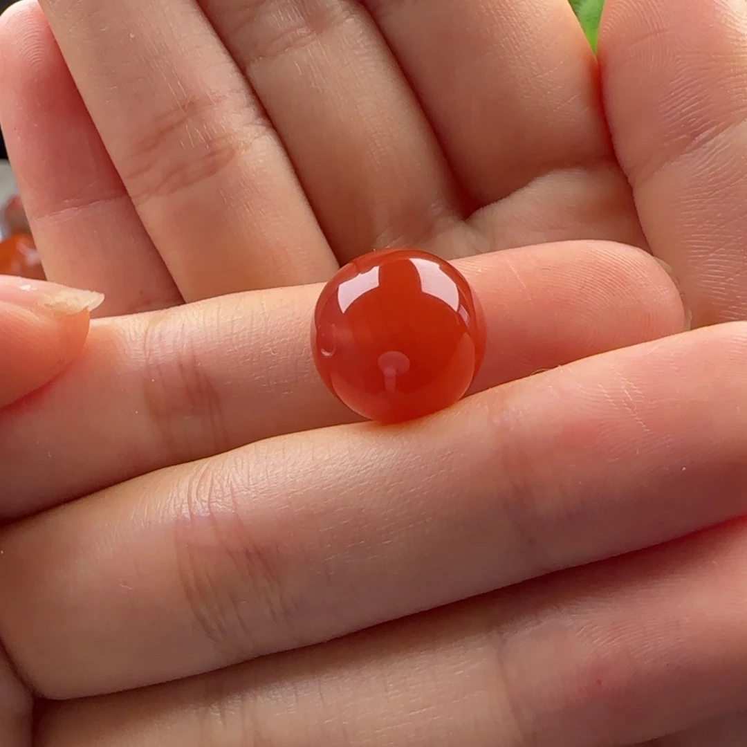 南红玛瑙未镶嵌圆珠13.8