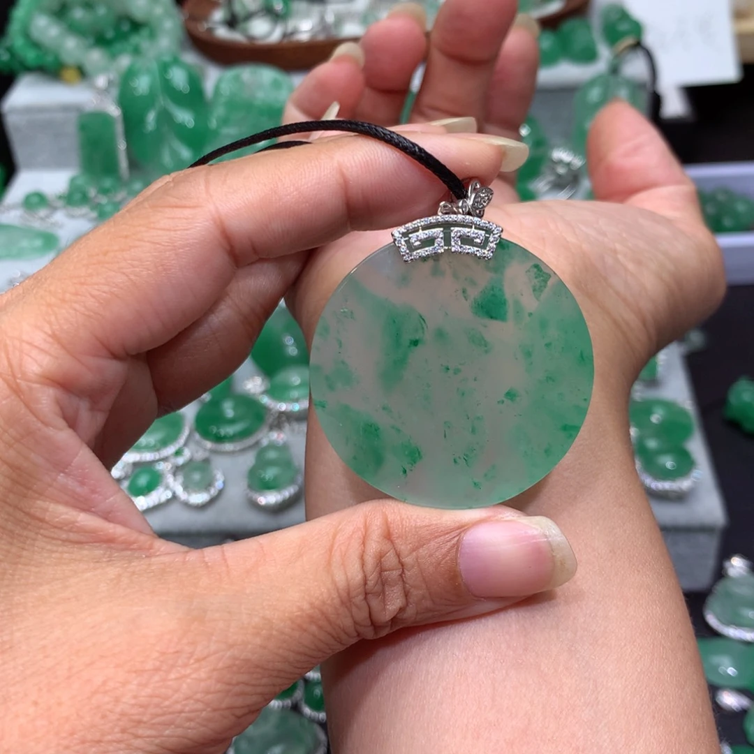 石英质玉（非洲翠）银S925镶嵌颈饰