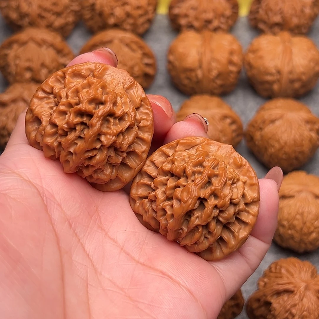 把件文玩核桃巴***家精品野生秦闷狮子头41+全品毕业款